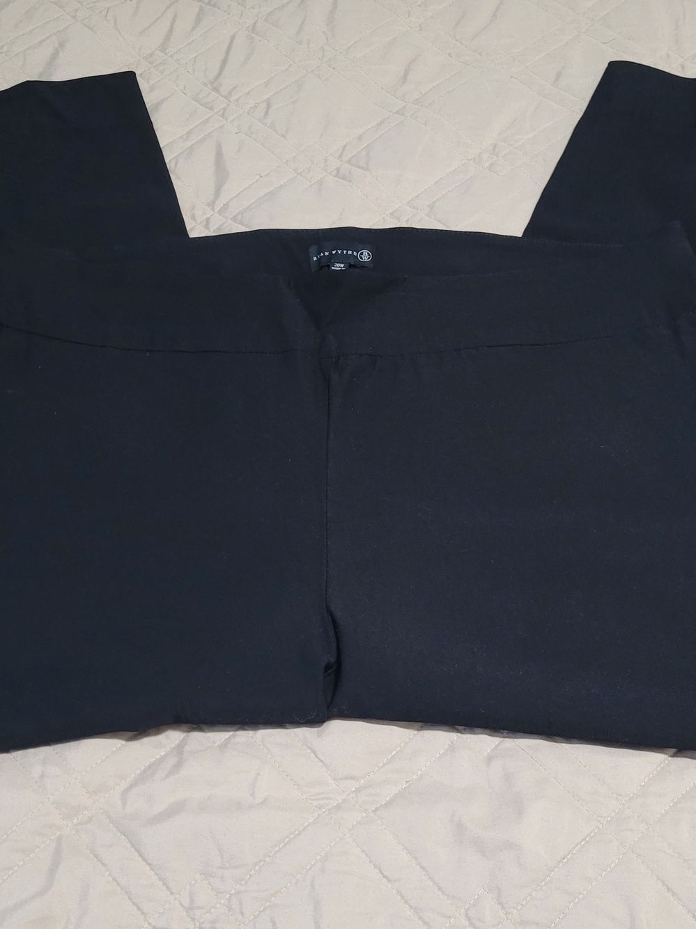 Women's Straight Leg Pants in Black